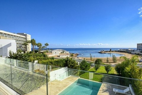 5 bedrooms Villa in Protaras, Ammochostos, No. 46201 2