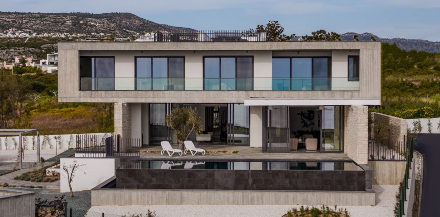 4 bedrooms Villa in Pegeia, Paphos,  No. 49576