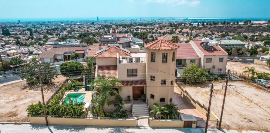 4 chambres Villa à Limassol,  No. 48550