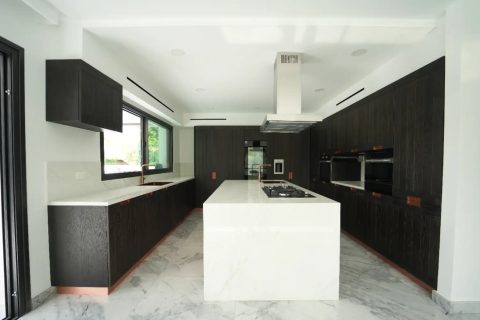 Вилла с 6 спальнями в Лимассол, Лимасол, № 48551 9