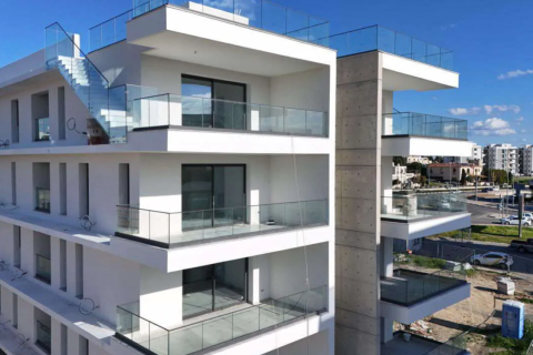 2 bedrooms Apartment in Larnaca, Larnaka,  No. 48547 14