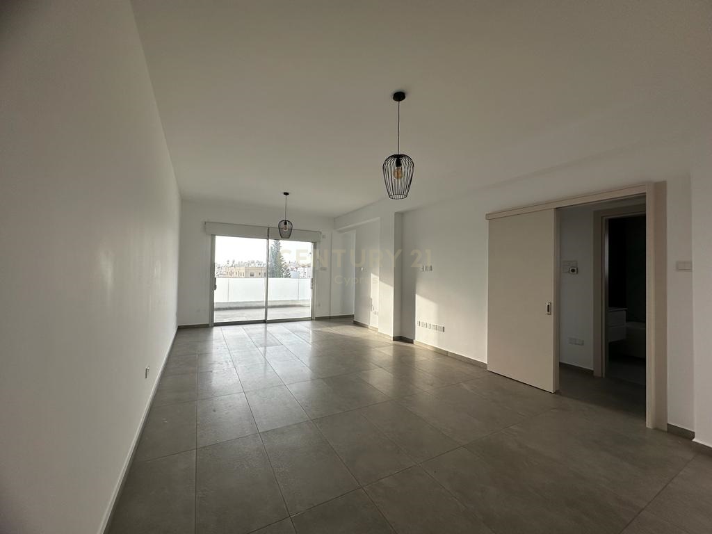 2 bedrooms Apartment in Germasogeia, Limassol, Cyprus No. 24093