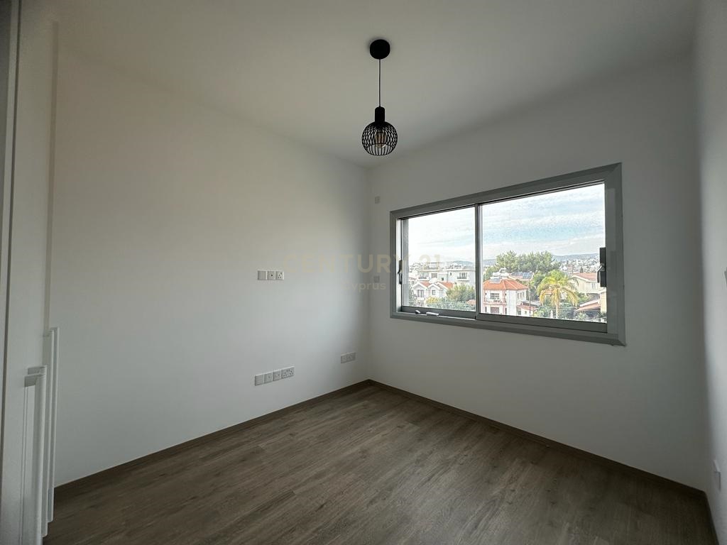 2 bedrooms Apartment in Germasogeia, Limassol, Cyprus No. 24093