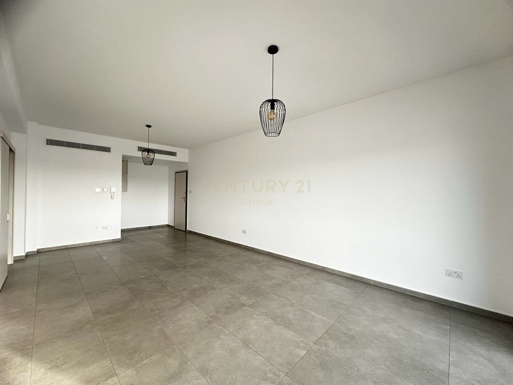 2 bedrooms Apartment in Germasogeia, Limassol, Cyprus No. 24093