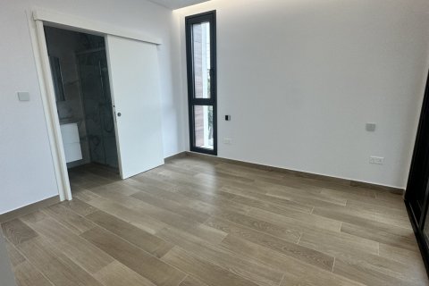 2 bedrooms Apartment in Agios Athanasios, Limassol,  No. 40129 5