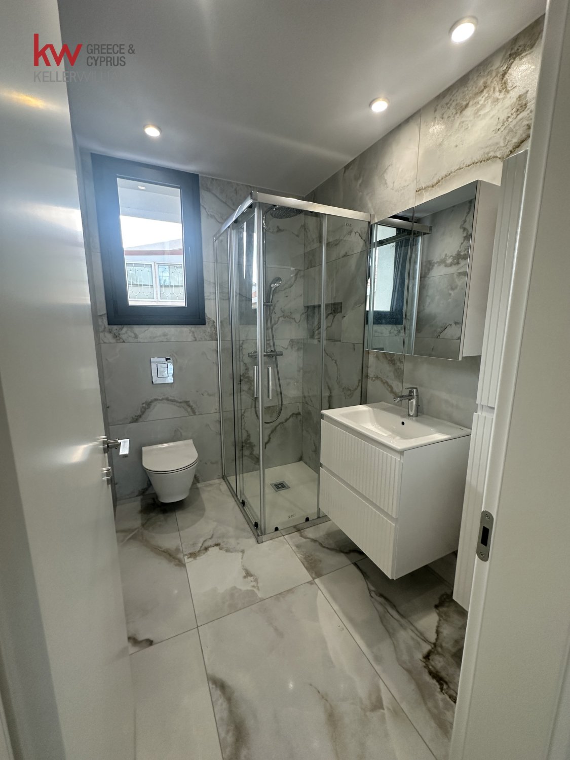 2 chambres Appartement à Agios Athanasios, Limassol, Chypre No. 40129