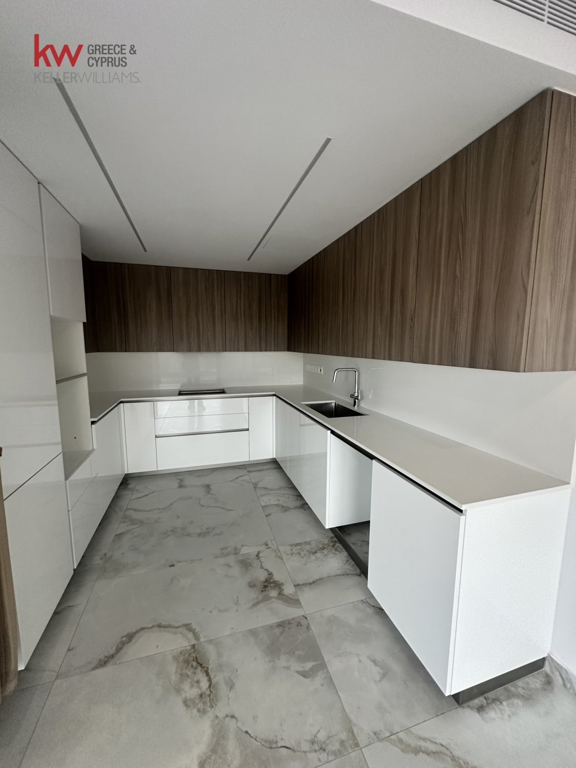 2 chambres Appartement à Agios Athanasios, Limassol, Chypre No. 40129