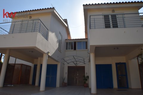 320m2 Villa in Ayia Napa, Ammochostos, No. 40132 2