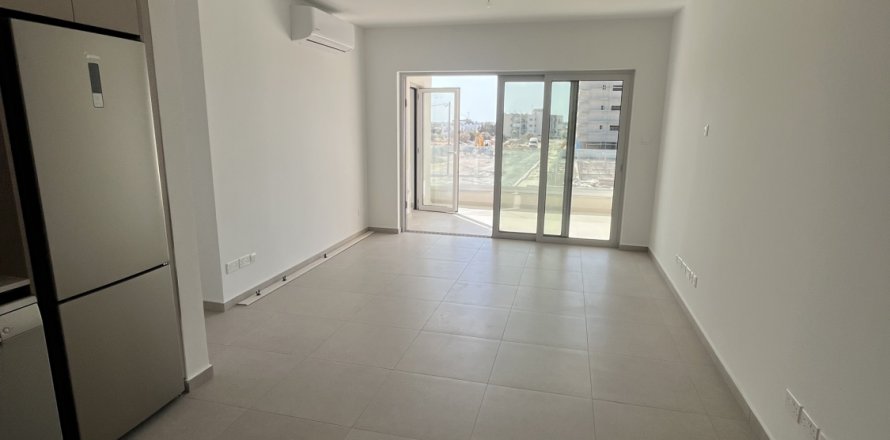 2 bedrooms Apartment in Larnaka,  No. 40131