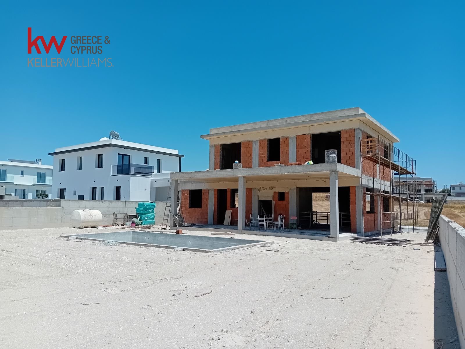 4 dormitorios Adosado en Larnaka, Chipre No. 40134