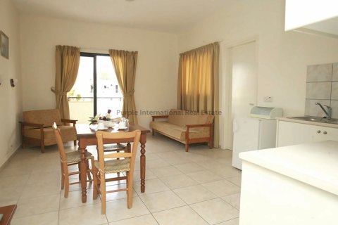 2500m2 Hotel in Paphos,  No. 37764 2