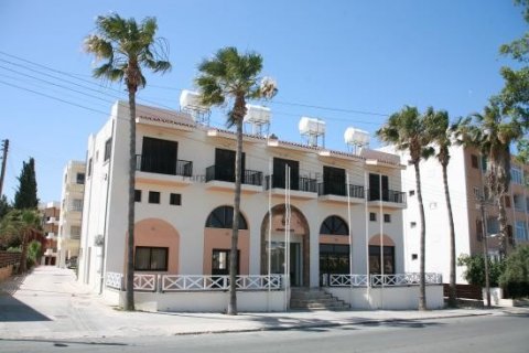 2500m2 Hotel in Paphos,  No. 37764