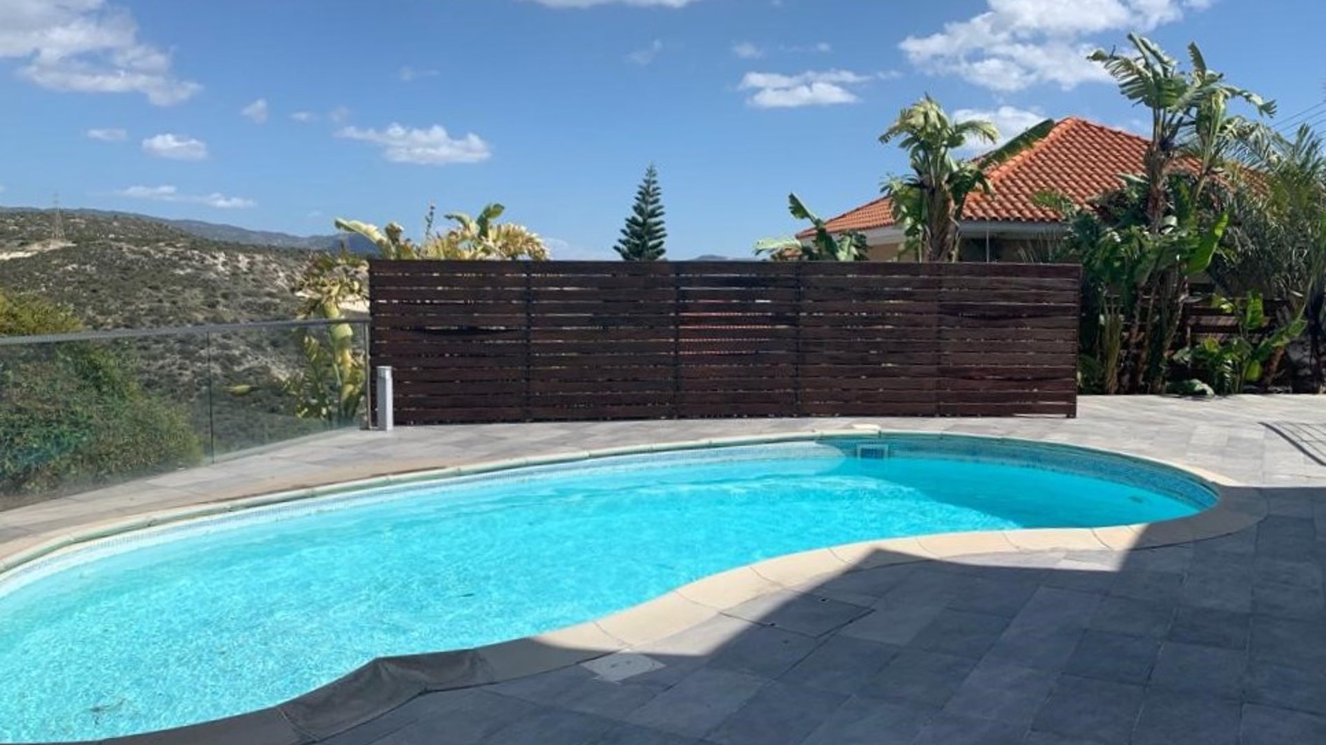 5 bedrooms Villa in Agios Tychonas, Limassol, Cyprus No. 26492