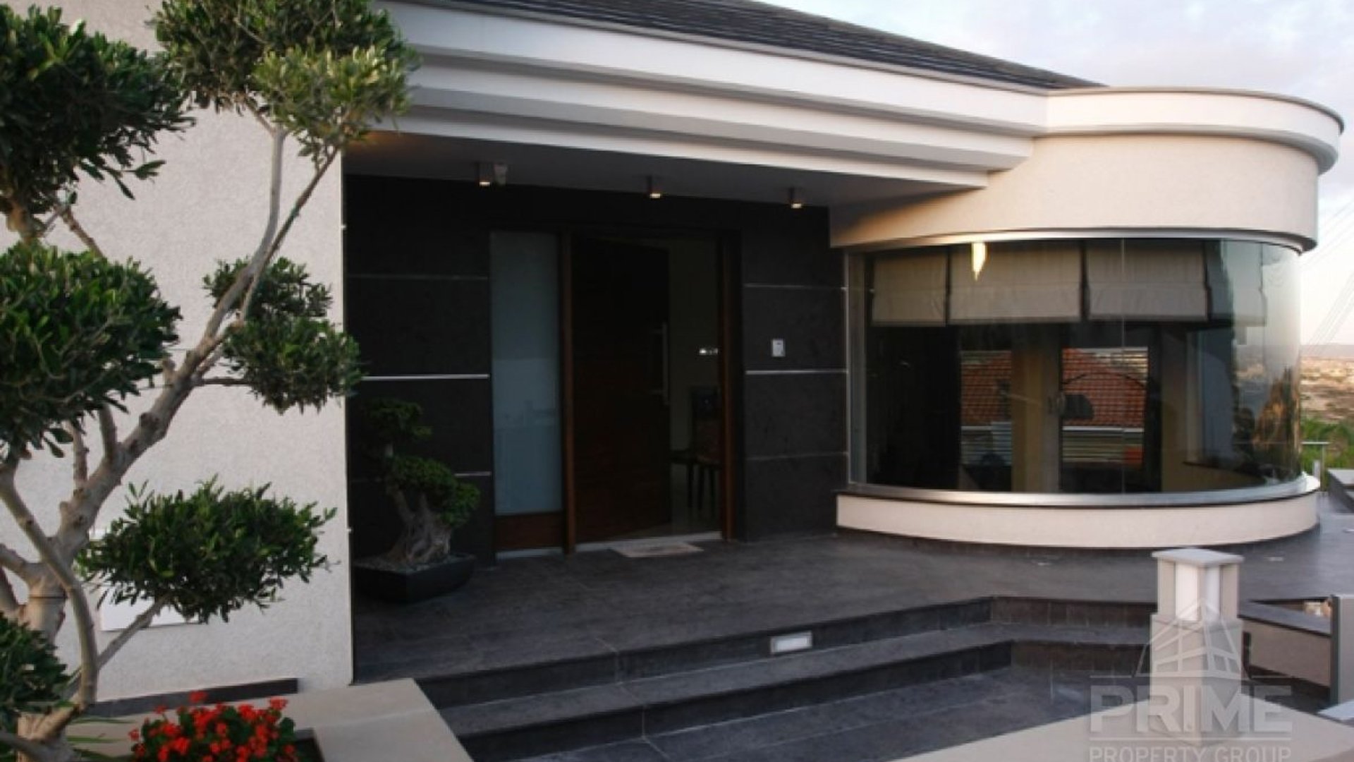 5 bedrooms Villa in Agios Tychonas, Limassol, Cyprus No. 26492