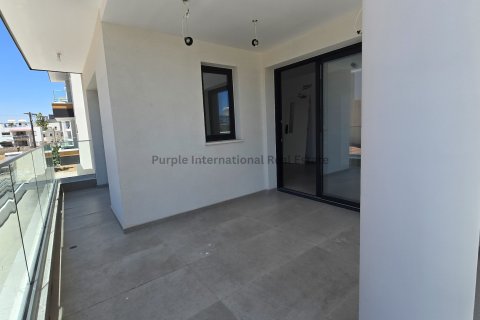 2 bedrooms Apartment in Larnaca, Larnaka,  No. 51855 19