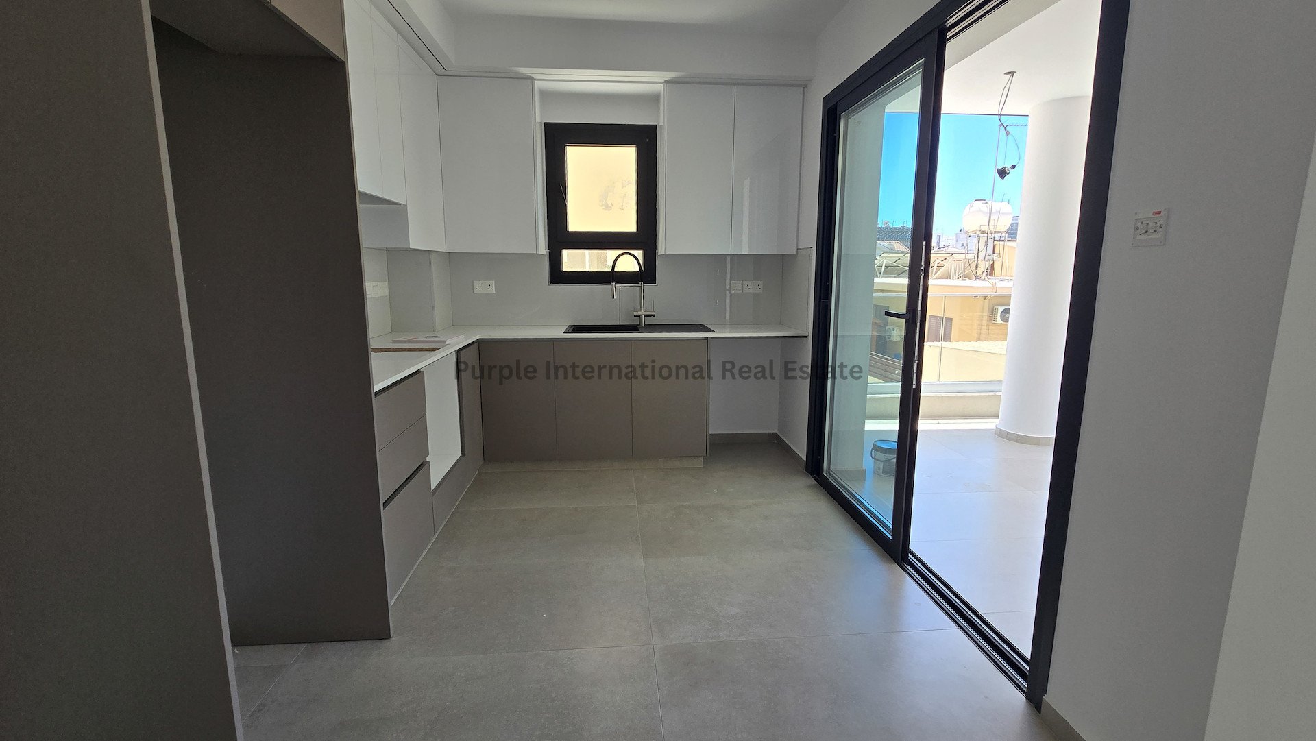 2 bedrooms Apartment in Larnaca, Larnaka, Cyprus No. 51855