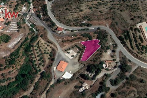 1143m2 Terrain à Agioi Vavatsinias, Larnaka, No. 56762 3