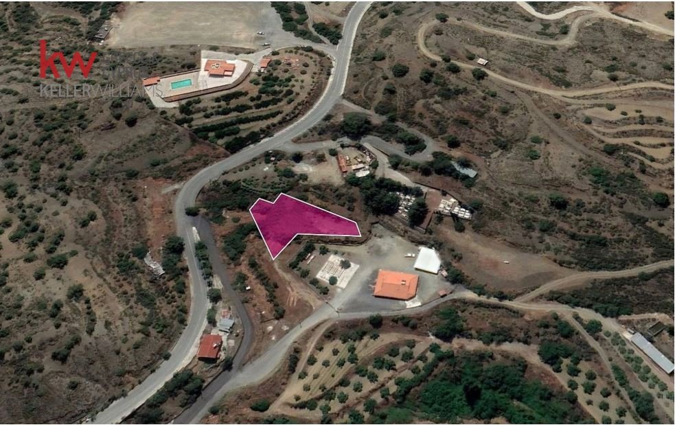 1143m2 Terrain à Agioi Vavatsinias, Larnaka, Chypre No. 56762