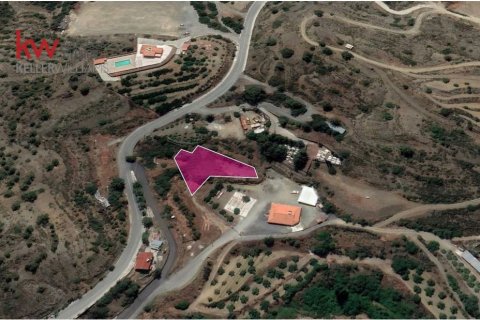1143m2 Terrain à Agioi Vavatsinias, Larnaka, No. 56762 2