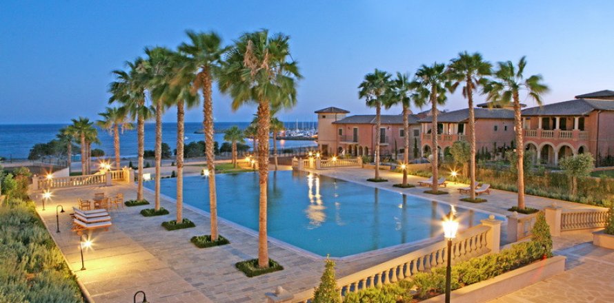 3 dormitorios Apartamento en Parekklisia, Limassol,  No. 37793