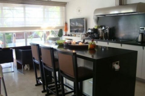 3 bedrooms Villa in Agios Tychonas, Limassol,  No. 37794 7