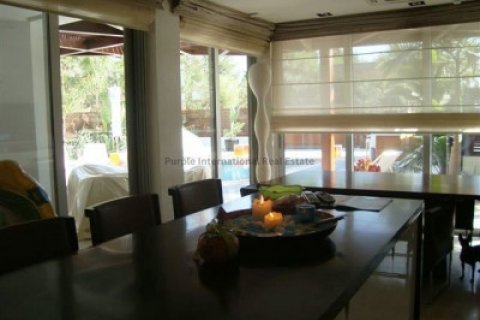 3 bedrooms Villa in Agios Tychonas, Limassol,  No. 37794 9