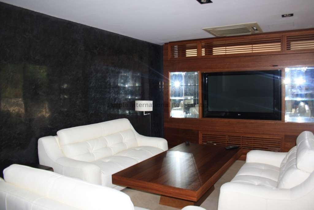 3 bedrooms Villa in Agios Tychonas, Limassol, Cyprus No. 37794