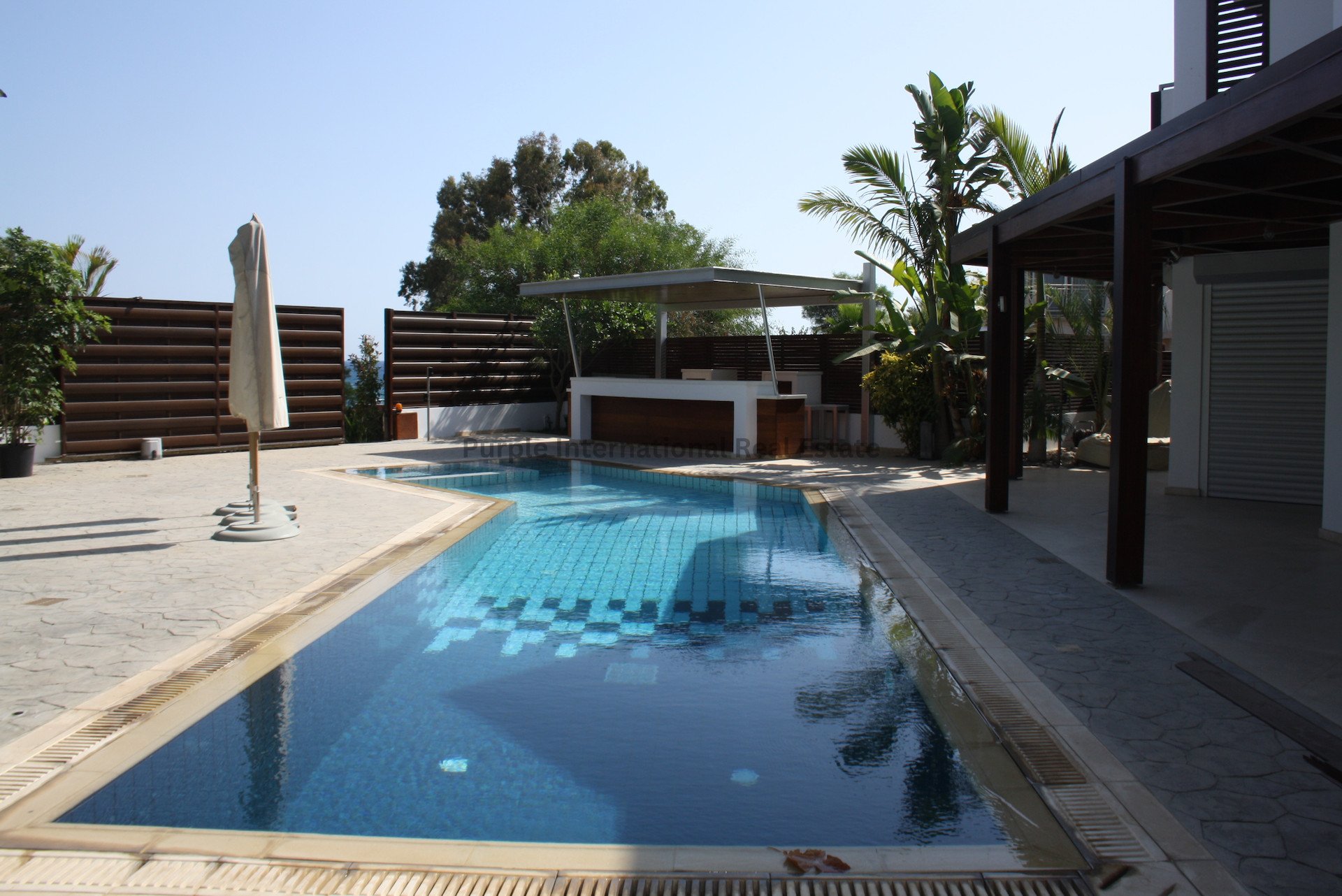 3 bedrooms Villa in Agios Tychonas, Limassol, Cyprus No. 37794