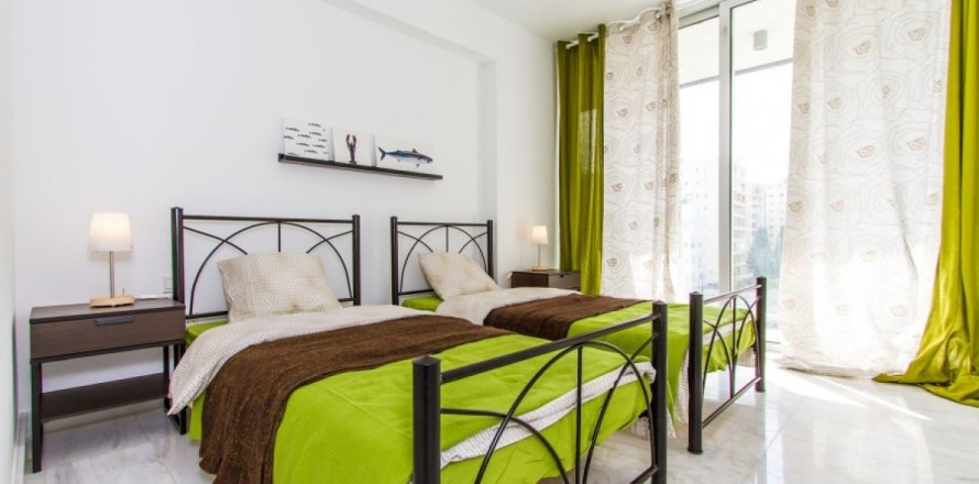 Квартира с 2 спальнями в Никосия,  № 38496