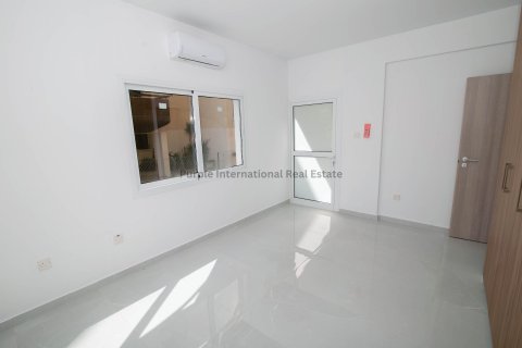 2 bedrooms Apartment in Larnaca, Larnaka, Cyprus No. 37633 14