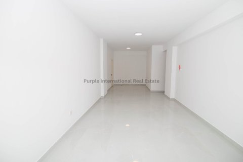 2 bedrooms Apartment in Larnaca, Larnaka, Cyprus No. 37633 6