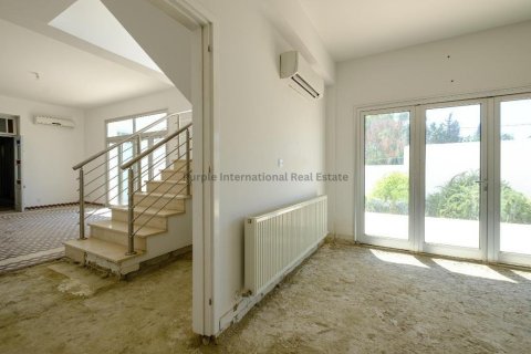 4 bedrooms Villa in Larnaka, Cyprus No. 37632 23