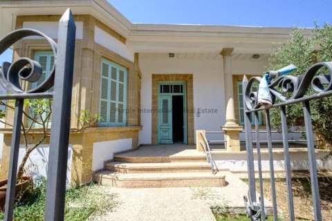 4 bedrooms Villa in Larnaka, Cyprus No. 37632 17