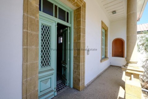 4 bedrooms Villa in Larnaka, Cyprus No. 37632 18