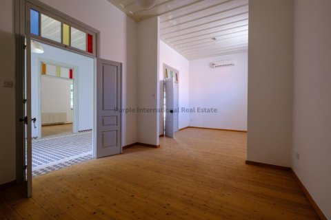 4 bedrooms Villa in Larnaka, Cyprus No. 37632 12