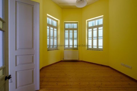 4 bedrooms Villa in Larnaka, Cyprus No. 37632 10