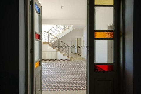 4 bedrooms Villa in Larnaka, Cyprus No. 37632 5