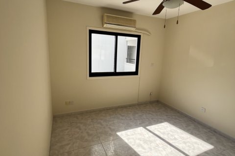 3 bedrooms Apartment in Larnaka,  No. 39818 6