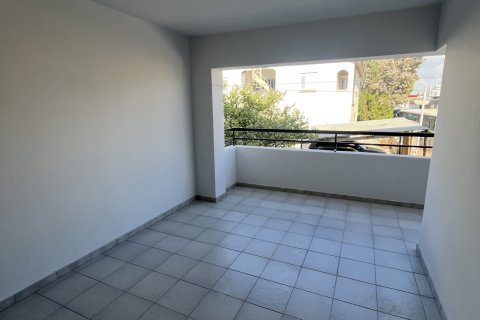 3 bedrooms Apartment in Larnaka,  No. 39818 9