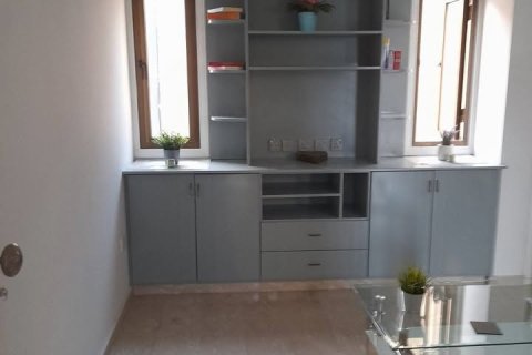 3 bedrooms Townhouse in Larnaca, Larnaka,  No. 39817 3