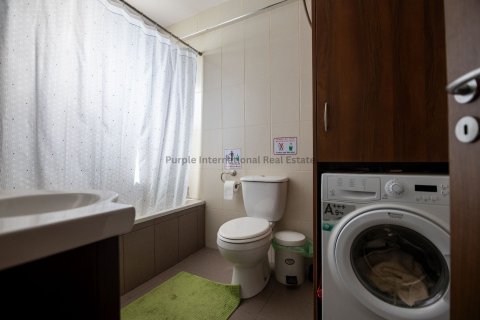 Квартира с 2 спальнями в Паралимни, Аммохостос, Кипр № 37487 11