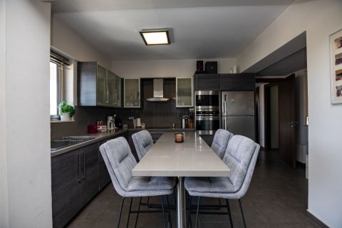 Квартира с 2 спальнями в Паралимни, Аммохостос, Кипр № 37488 3