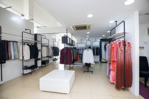 Магазин 130м2 в Паралимни, Аммохостос, Кипр № 37491 2