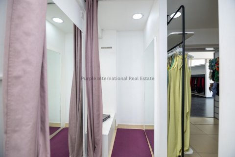 Магазин 130м2 в Паралимни, Аммохостос, Кипр № 37491 9