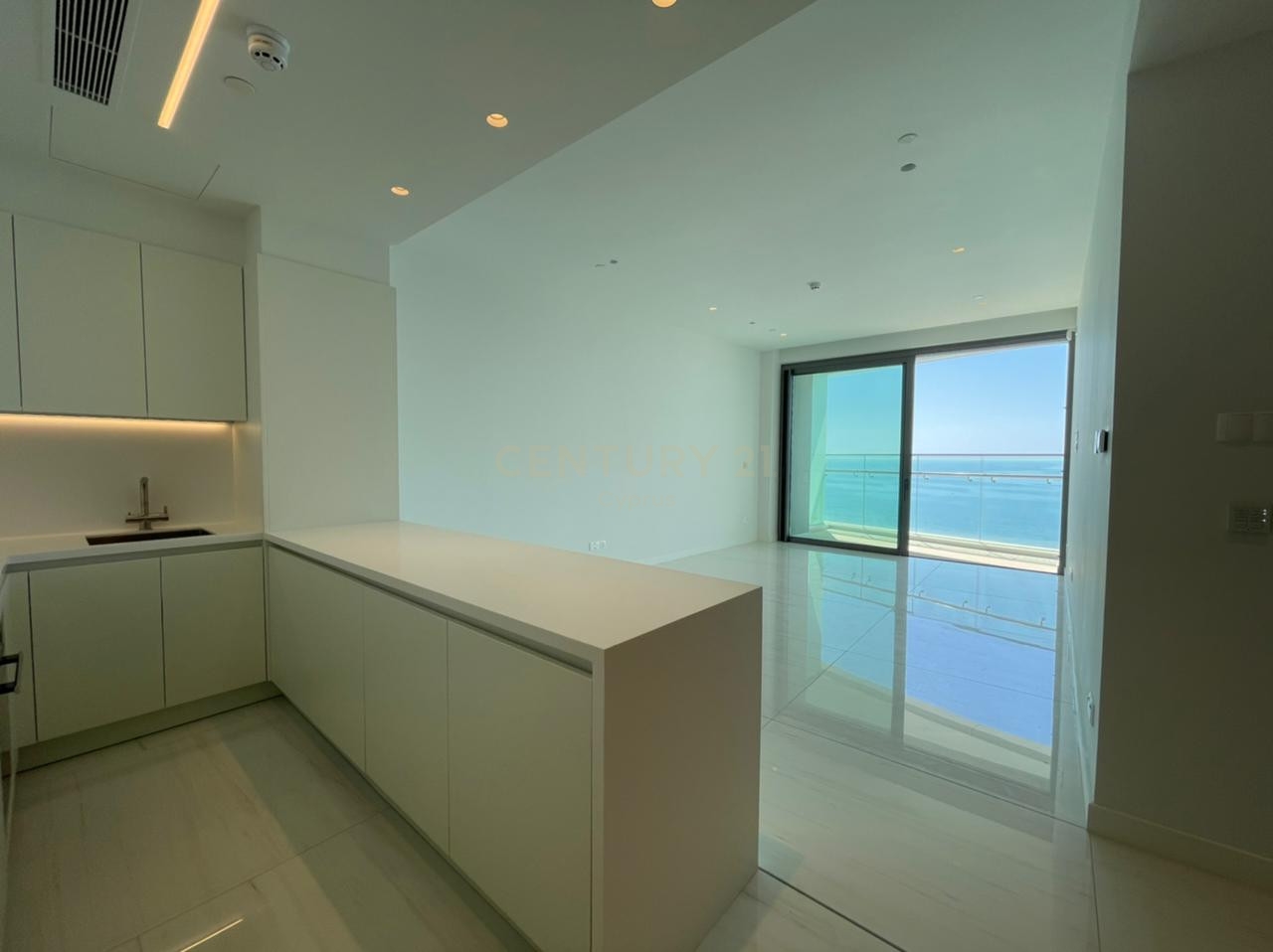 2 bedrooms Apartment in Germasogeia, Limassol, Cyprus No. 5914