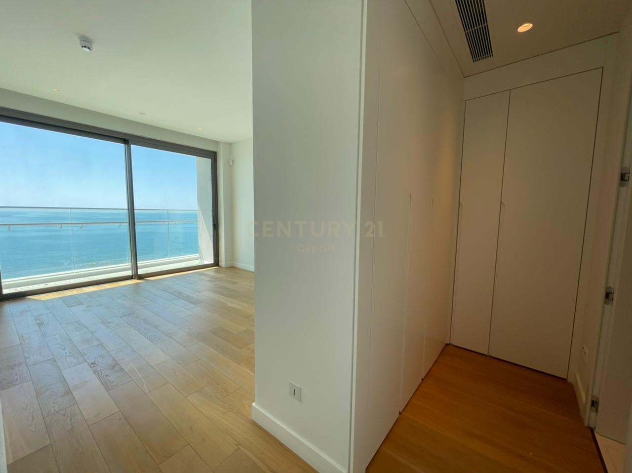 2 bedrooms Apartment in Germasogeia, Limassol, Cyprus No. 5914