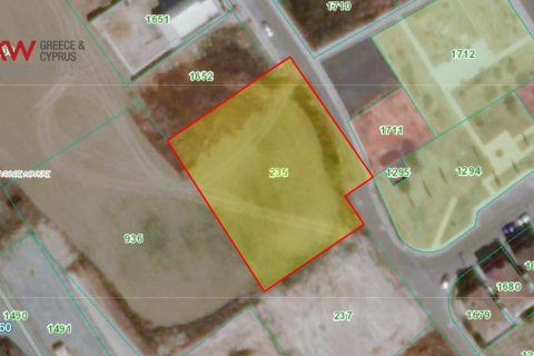 1530m2 Land in Larnaka,  No. 40041