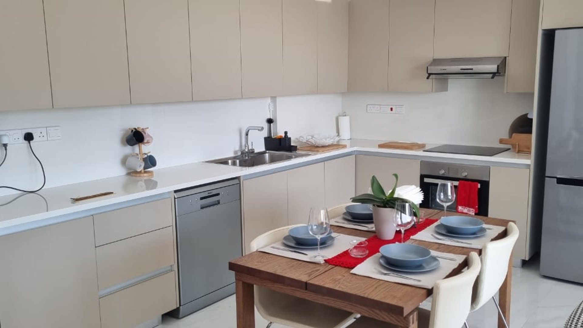 2 bedrooms Apartment in Mesa Geitonia, Limassol, Cyprus No. 28317