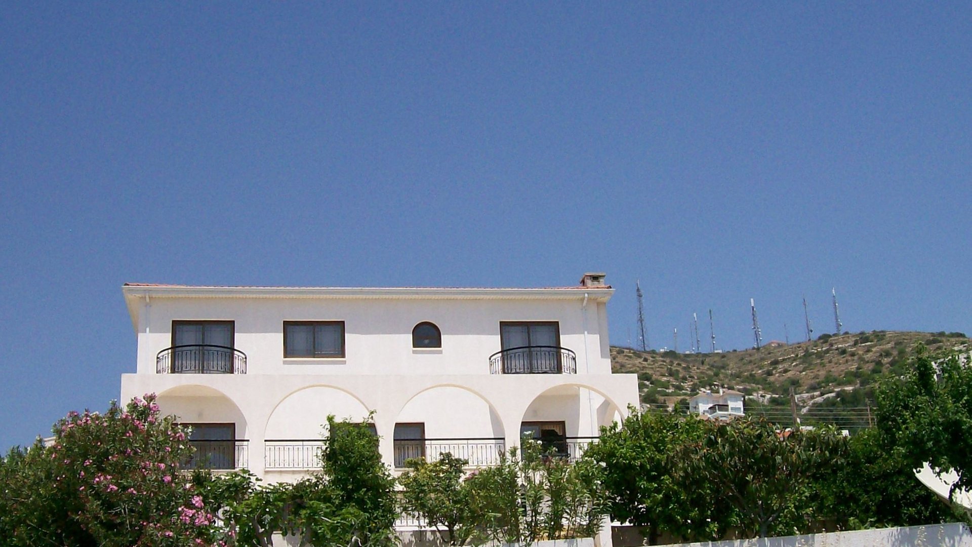 5 bedrooms Villa in Tala, Paphos, Cyprus No. 25858
