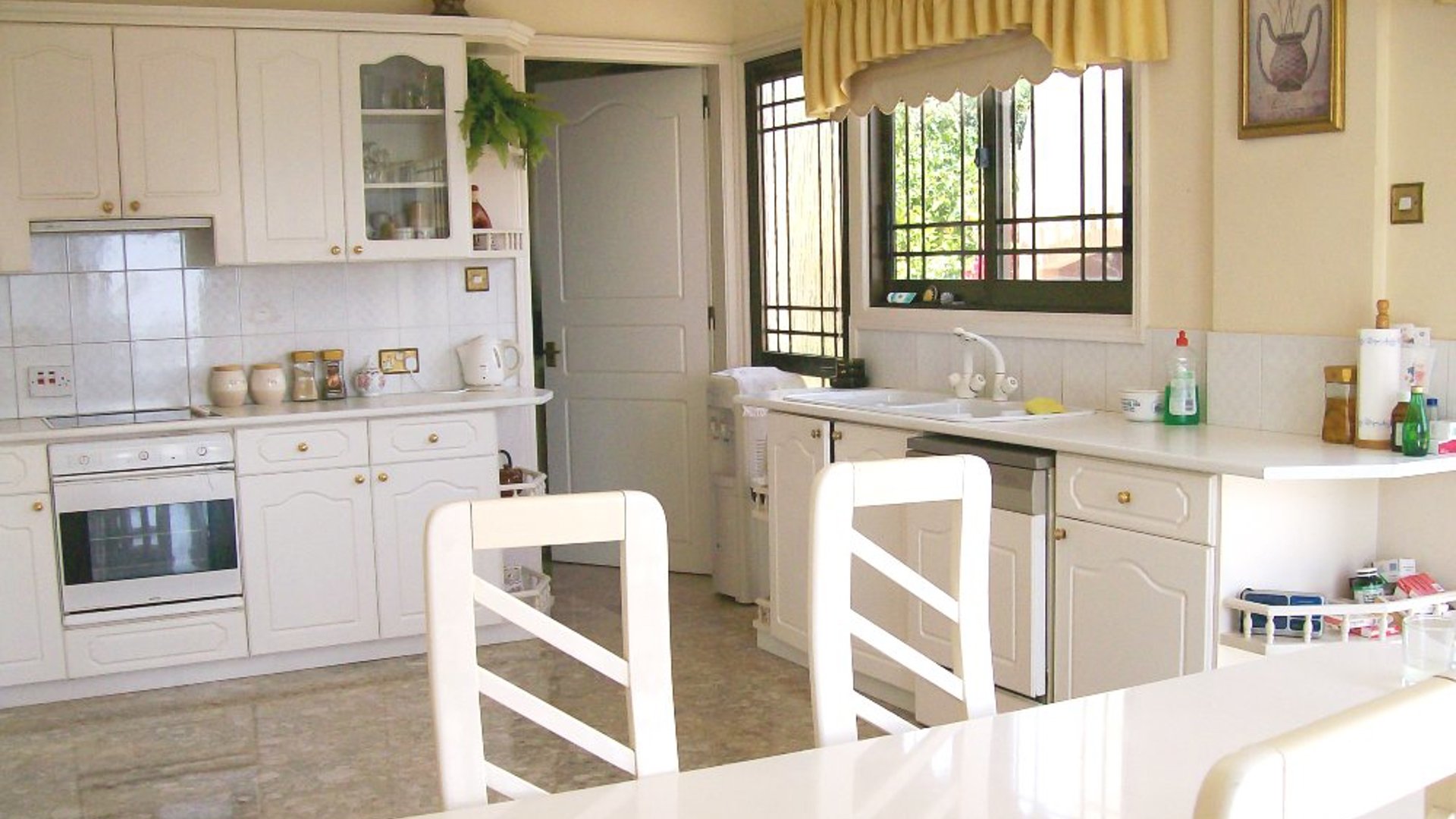 5 bedrooms Villa in Tala, Paphos, Cyprus No. 25858